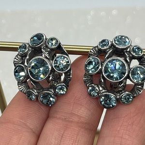 Rhinestone earring Givenchy Blue crystals Clip On Vintage